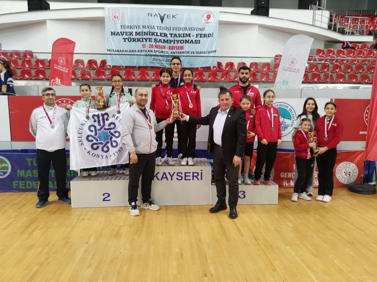 NAVEK Minikler Türkiye Şampiyonasında Nevşehir Kap-Off Takımımız Türkiye 3.sü